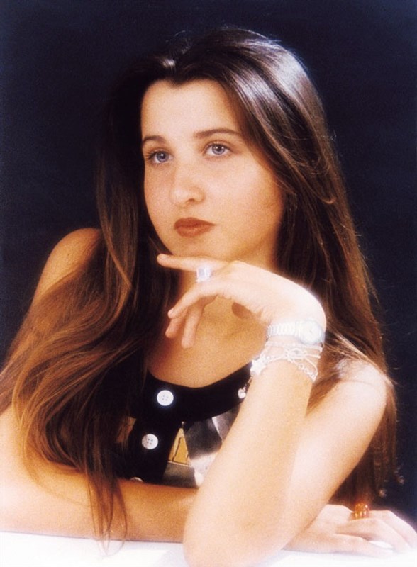Nancy Ajram Old Photos
